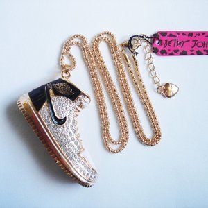 NWT BETSEY JOHNSON SPORT SNEAKER NECKLACE